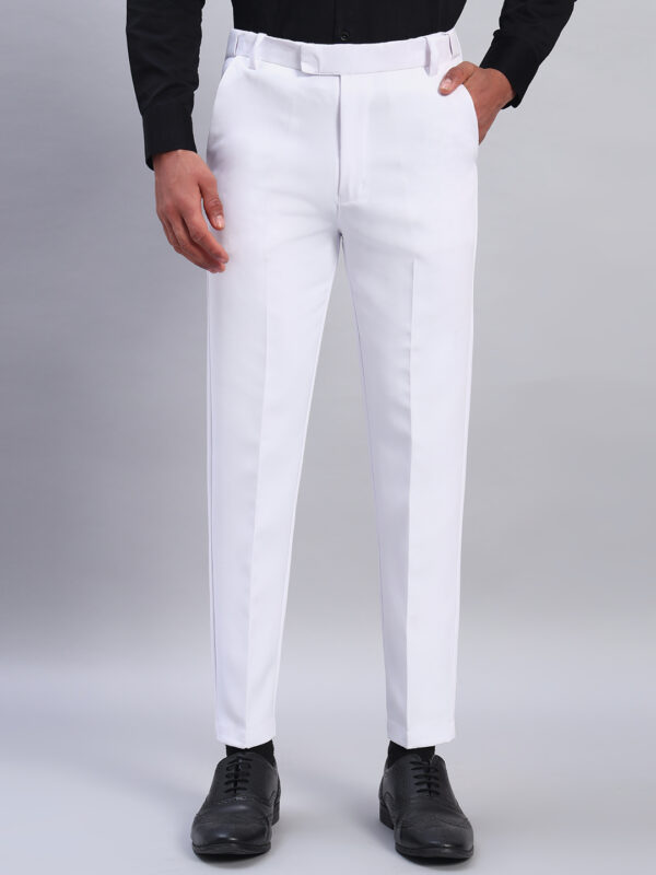 WHITE SLEEK MOTION